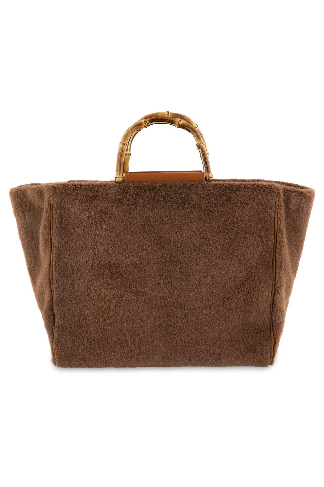 Babyspulletjes - Faux fur shopper met bamboe handvat