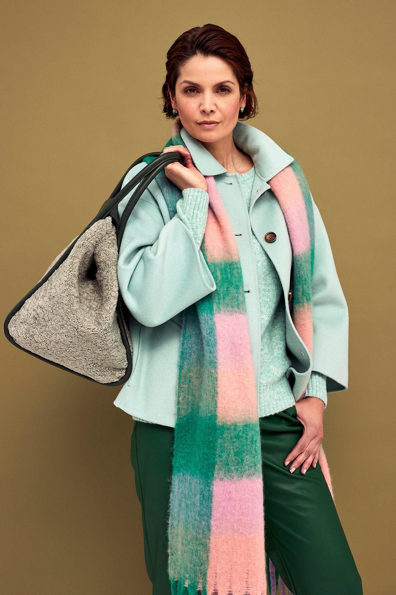 Manteaux - Veste en laine faite main