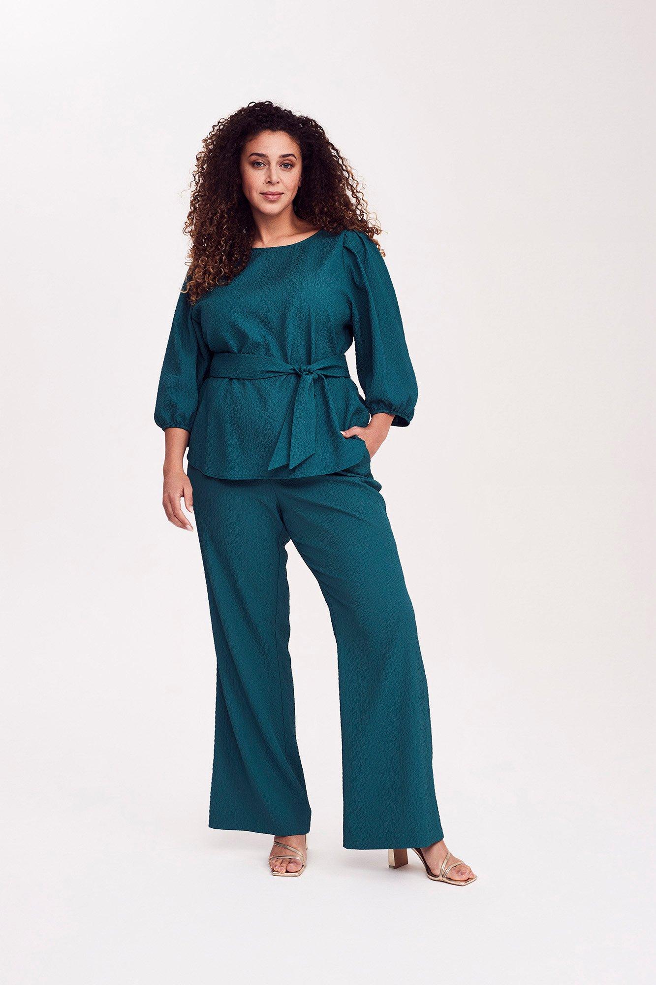 Pantalon large en jacquard 3D - may