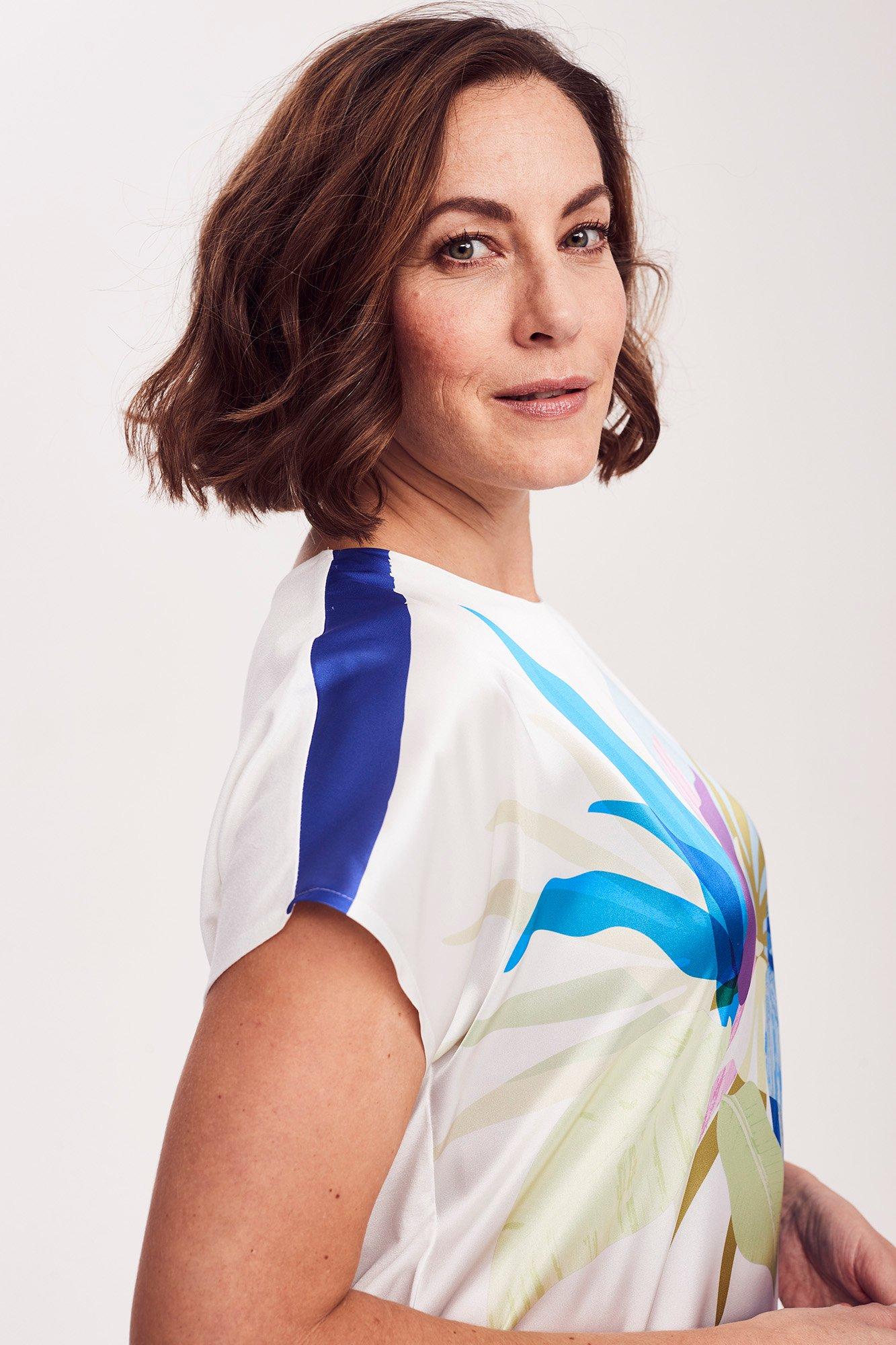 Sweatvest - T-shirtblouse met satijnen front