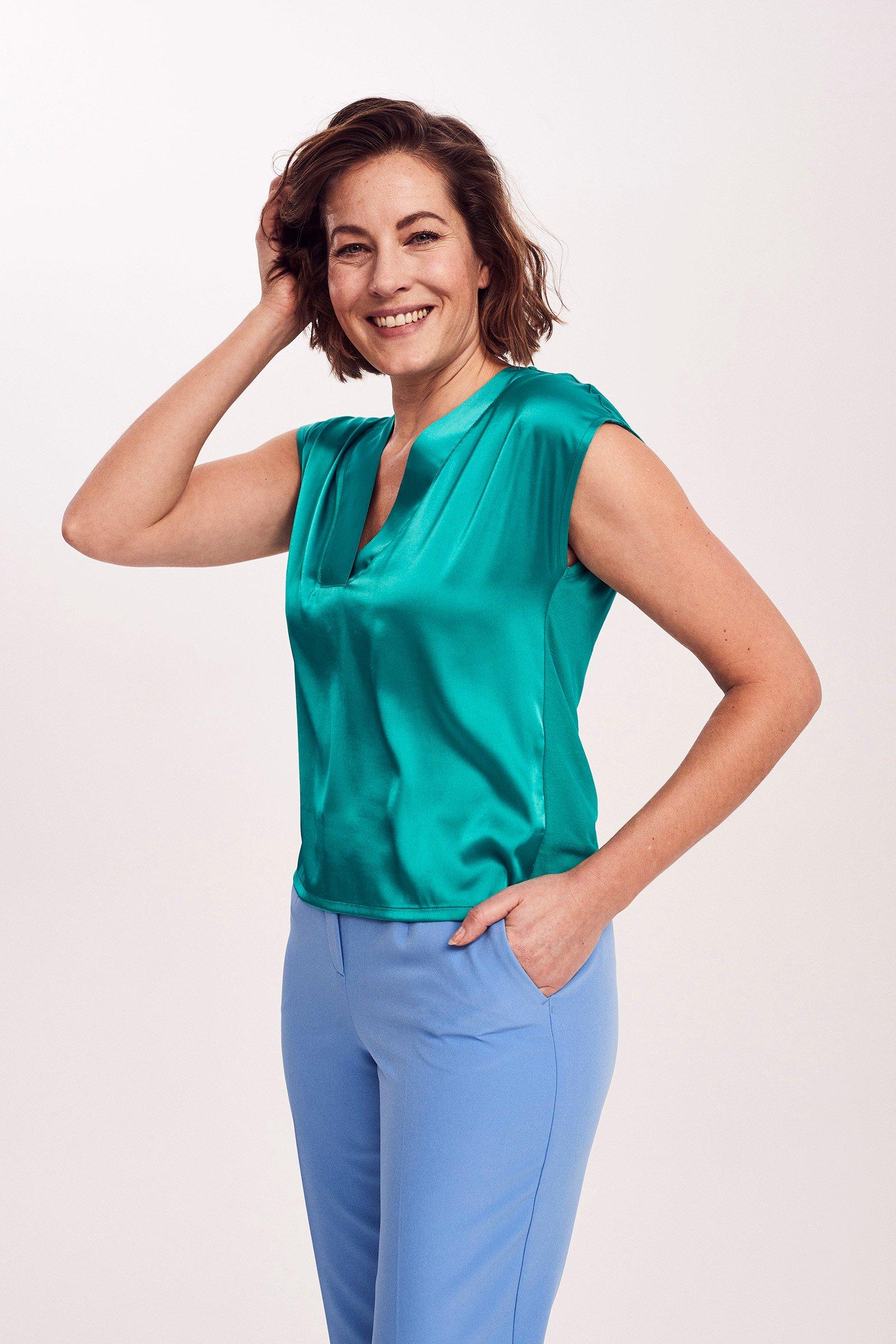 Blouse T-shirt en satin col V - null - may