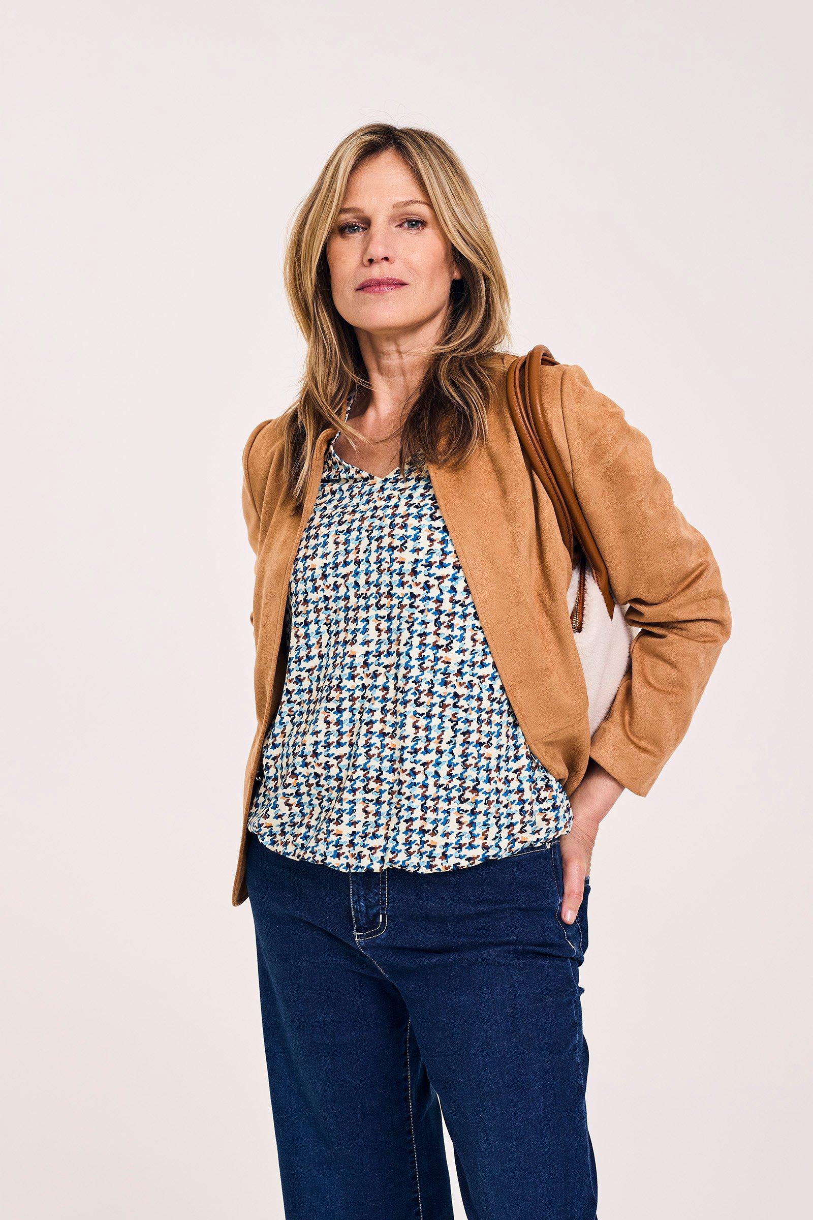 Veste en faux daim fermée par un crochet - null - may