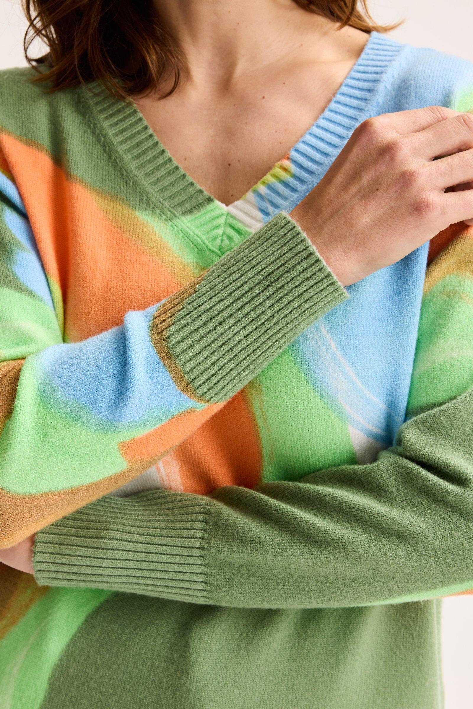 Pulls - Pull col en V à imprimé abstrait