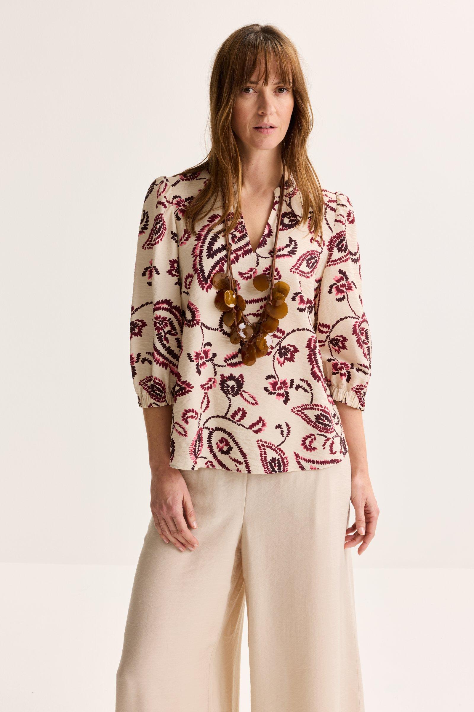 Losse printblouse met pofmouwen