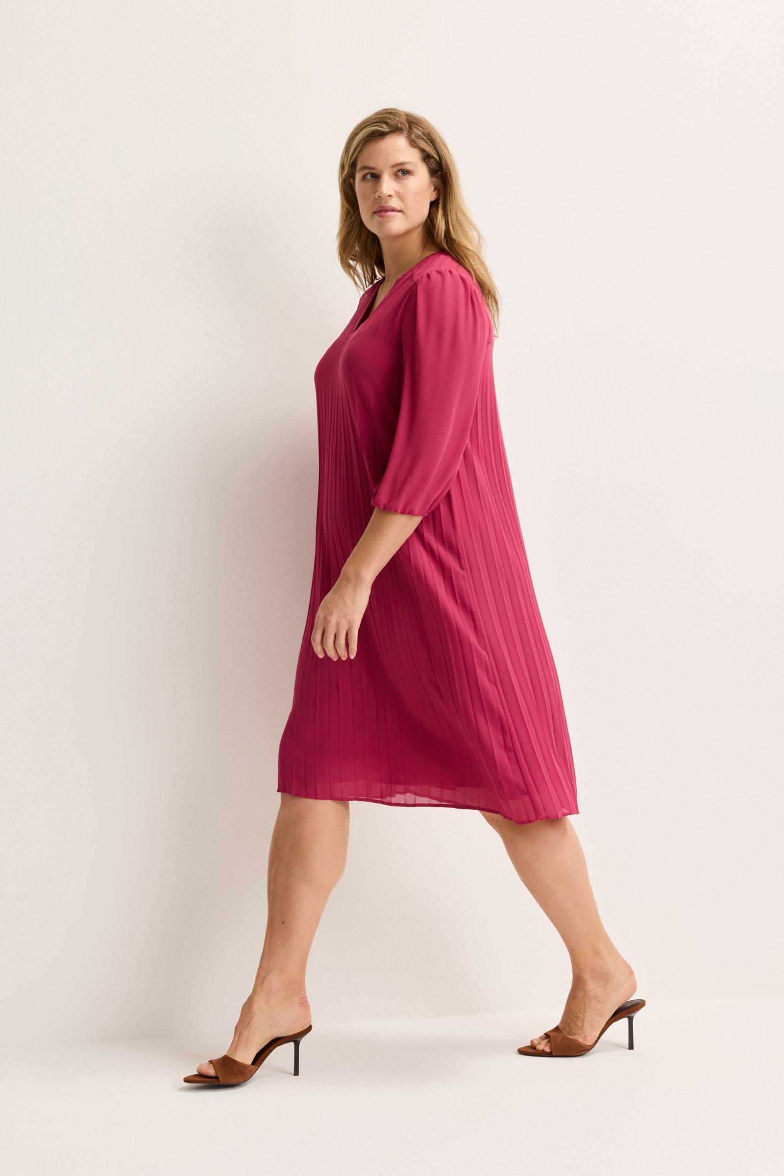 Kleedjes - Plisséjurk in voile