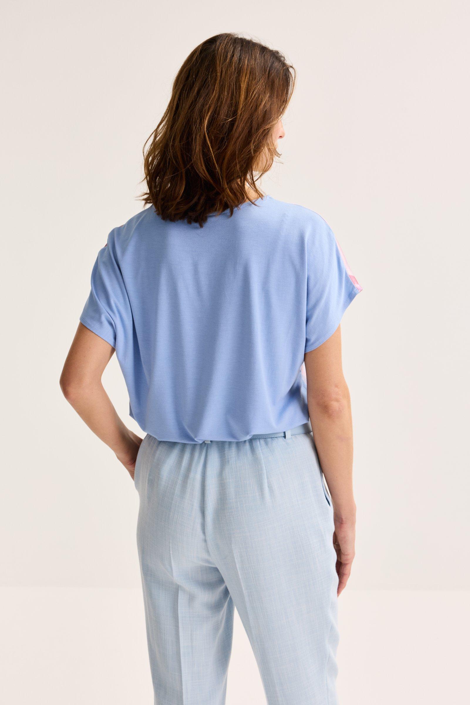 Sweatvest - T-shirtblouse met satijnen front