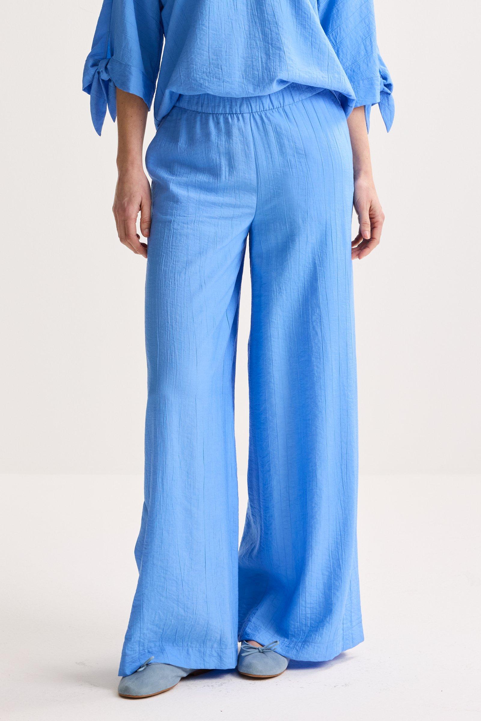 Broeken - Crinkle broek met hoge zijsplitten
