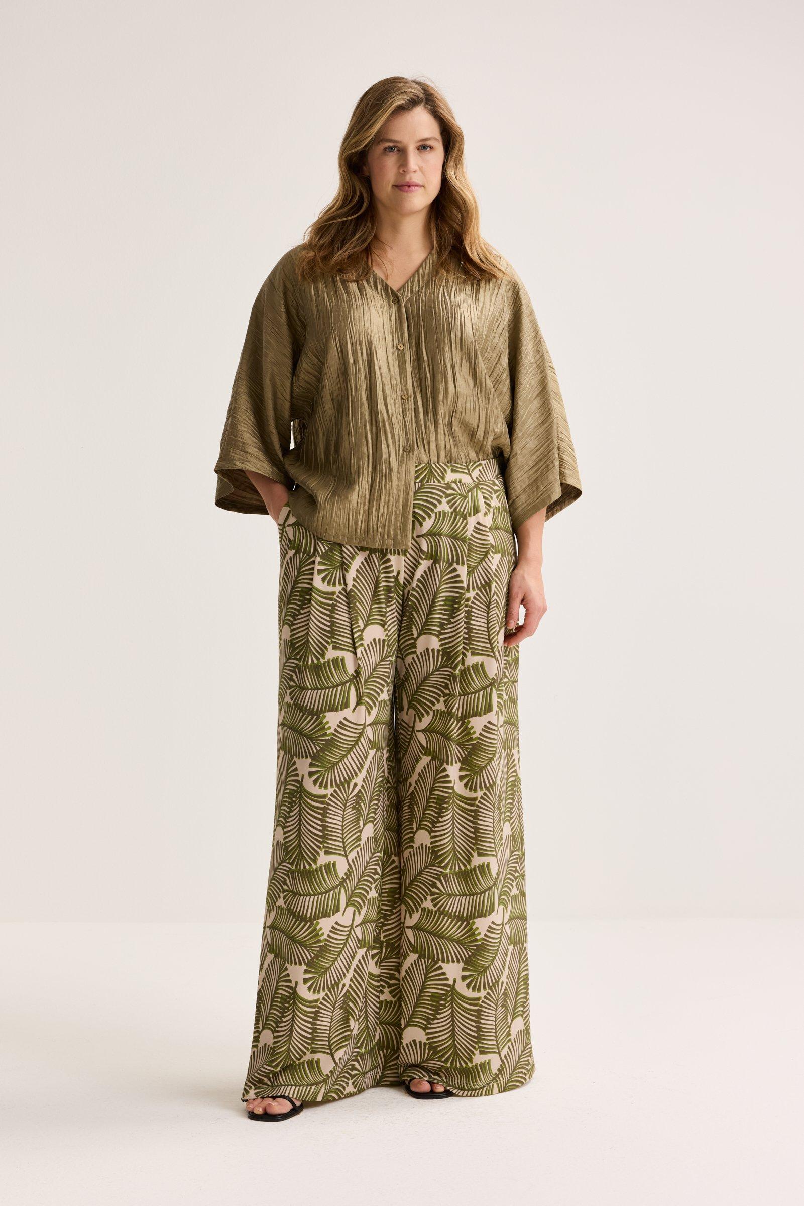 Hemden - Vleermuisblouse in glanzende crinkle stof