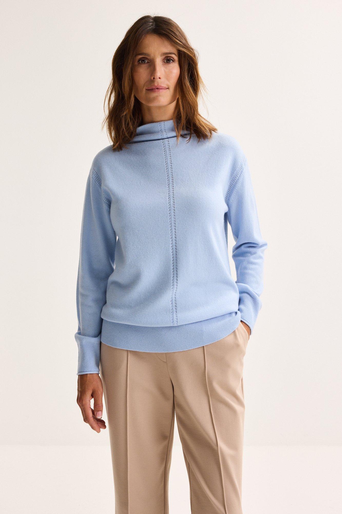 Trui met optaande kraag - may