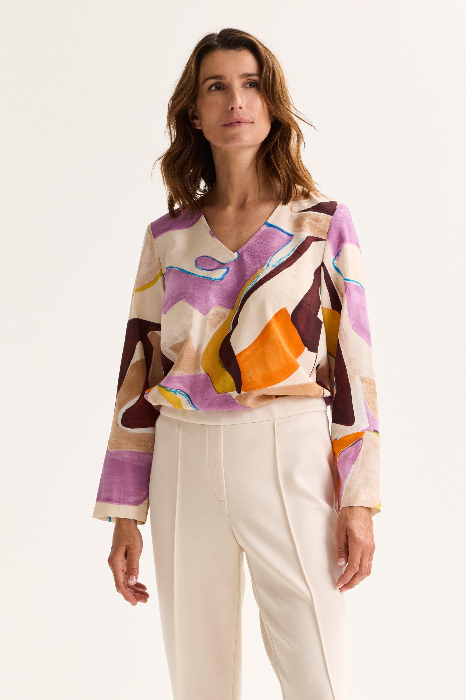 Mayerline Loose Fit V-halsblouse In Crêpe