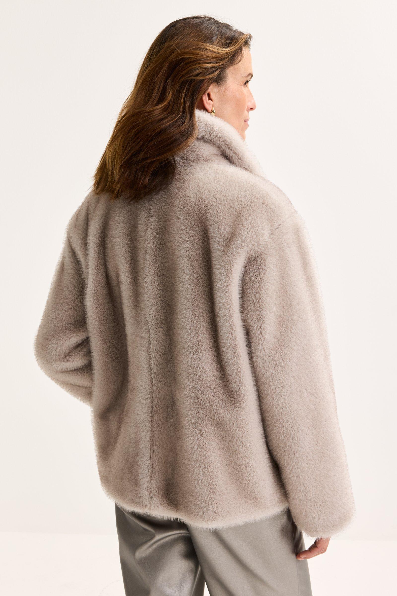 Manteaux - Veste en fausse fourrure chinchilla