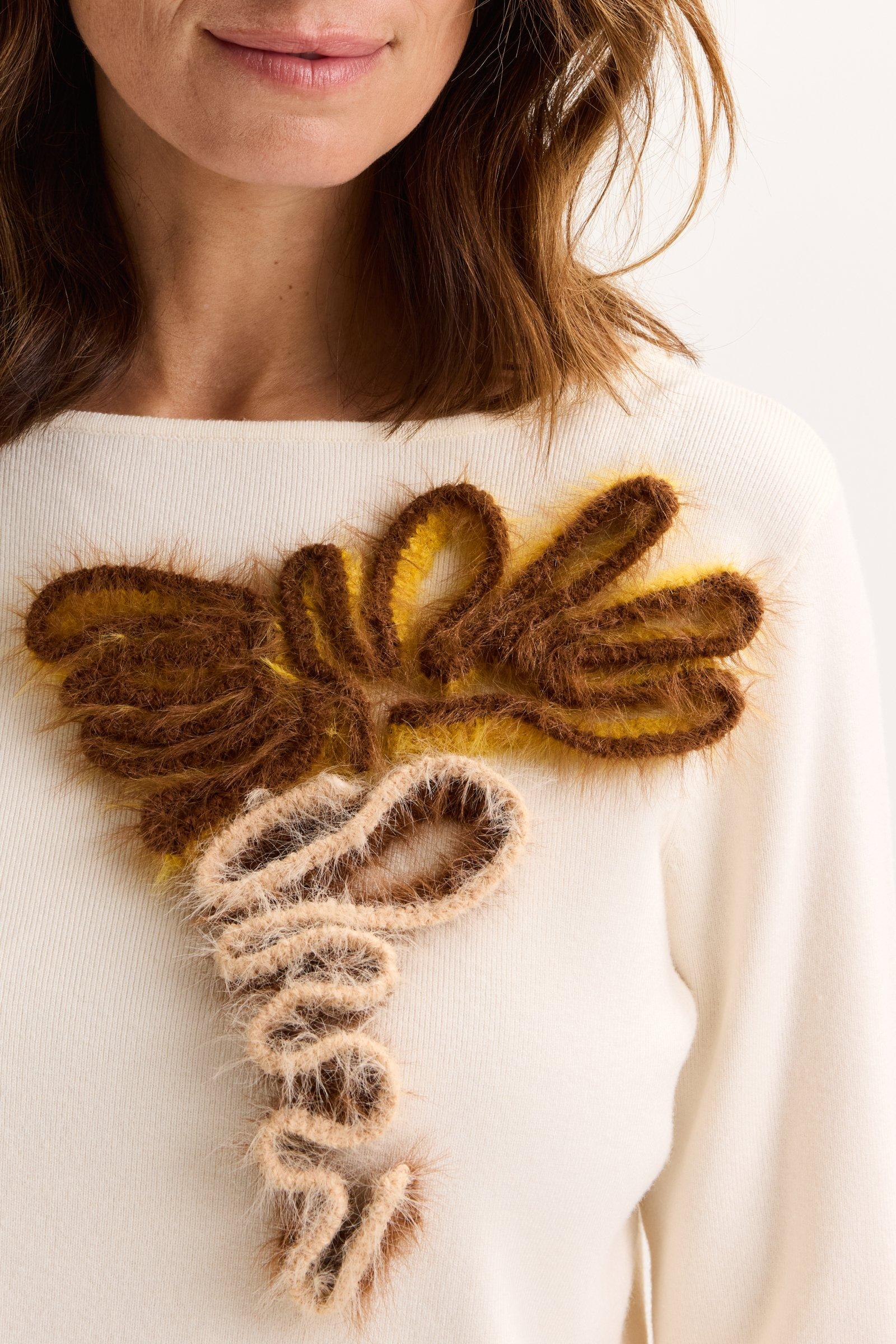 Pulls - Pull fin c&ocirc;tel&eacute; avec broderie en mohair