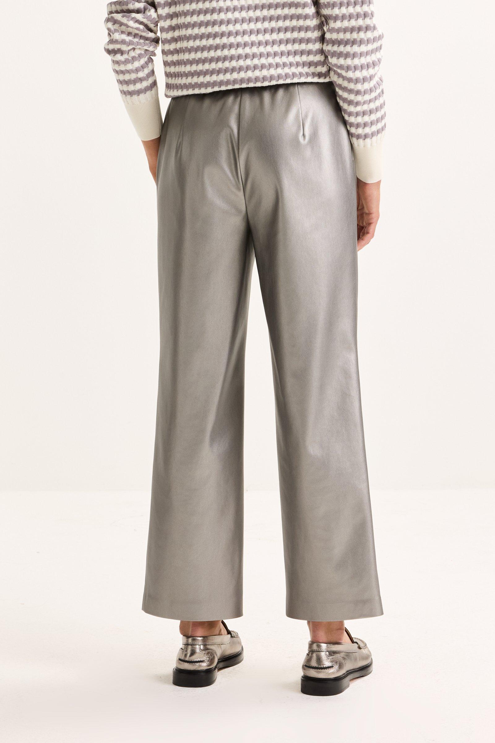 Pantalons - Pantalon large en faux cuir argenté extensible