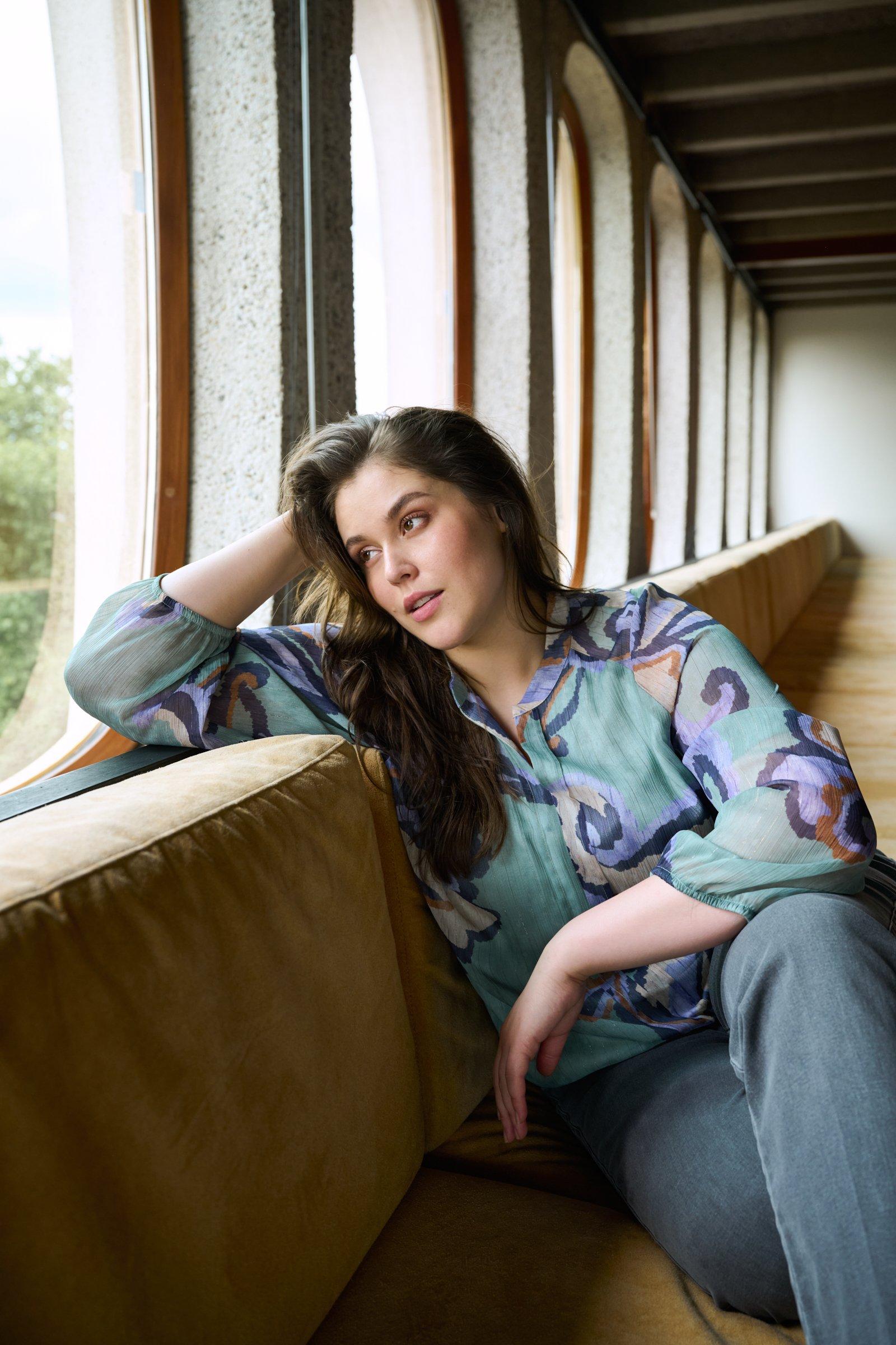 Printblouse in voile op elastiek
