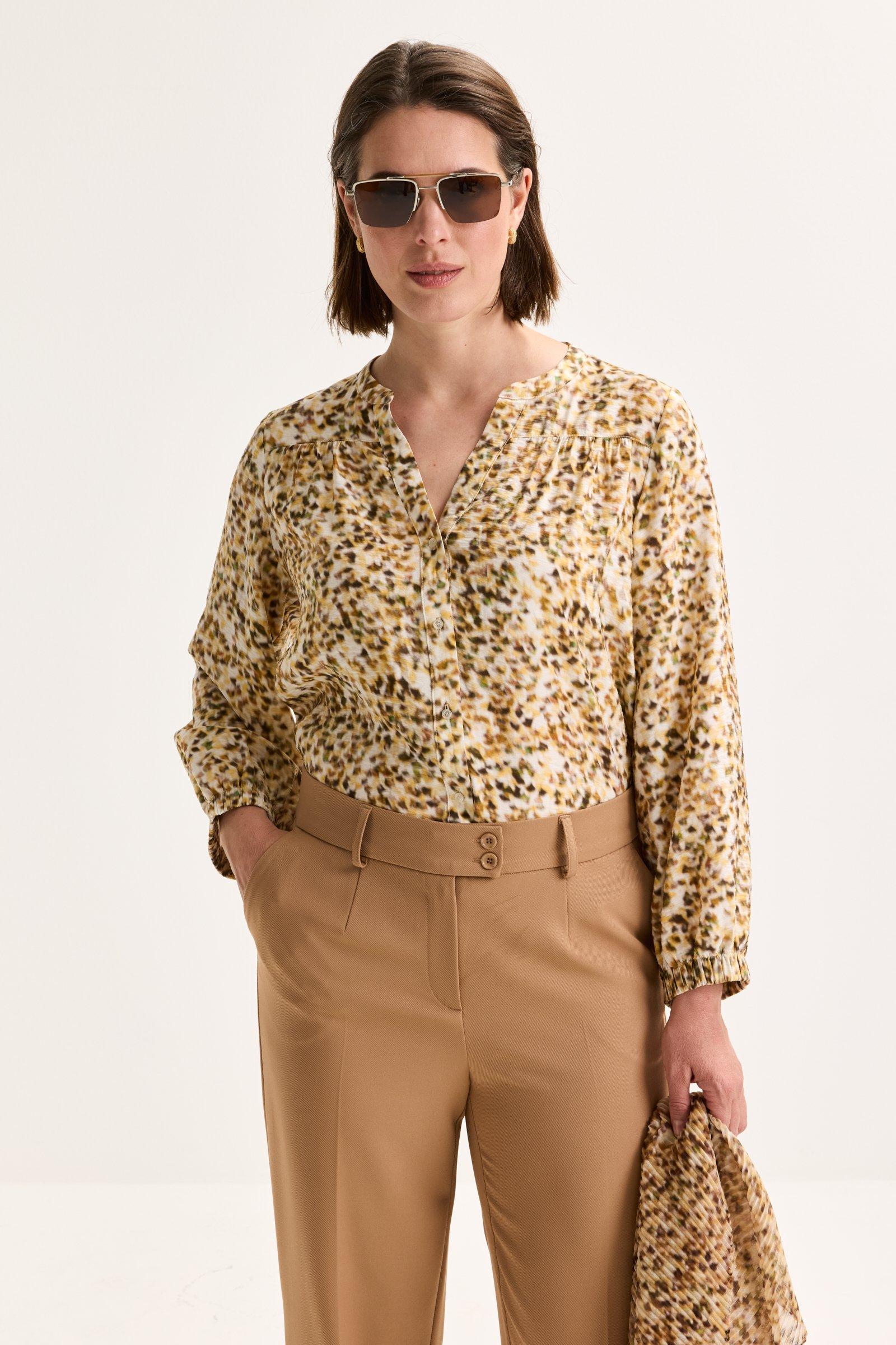 Mayerline Loose Fit Doorknoopblouse Met Abstracte Print