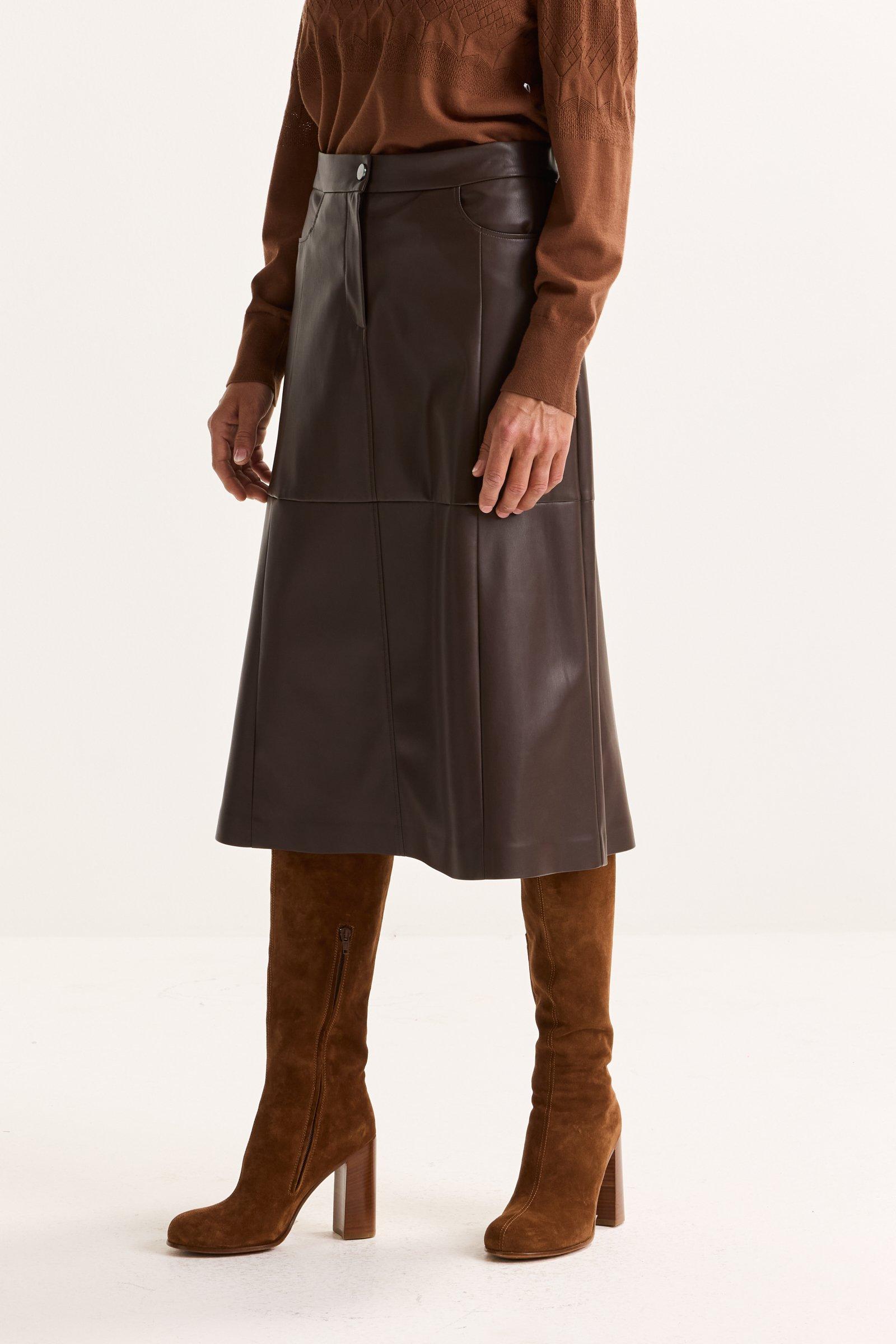 Rokken - A-lijnrok in elastisch faux leer