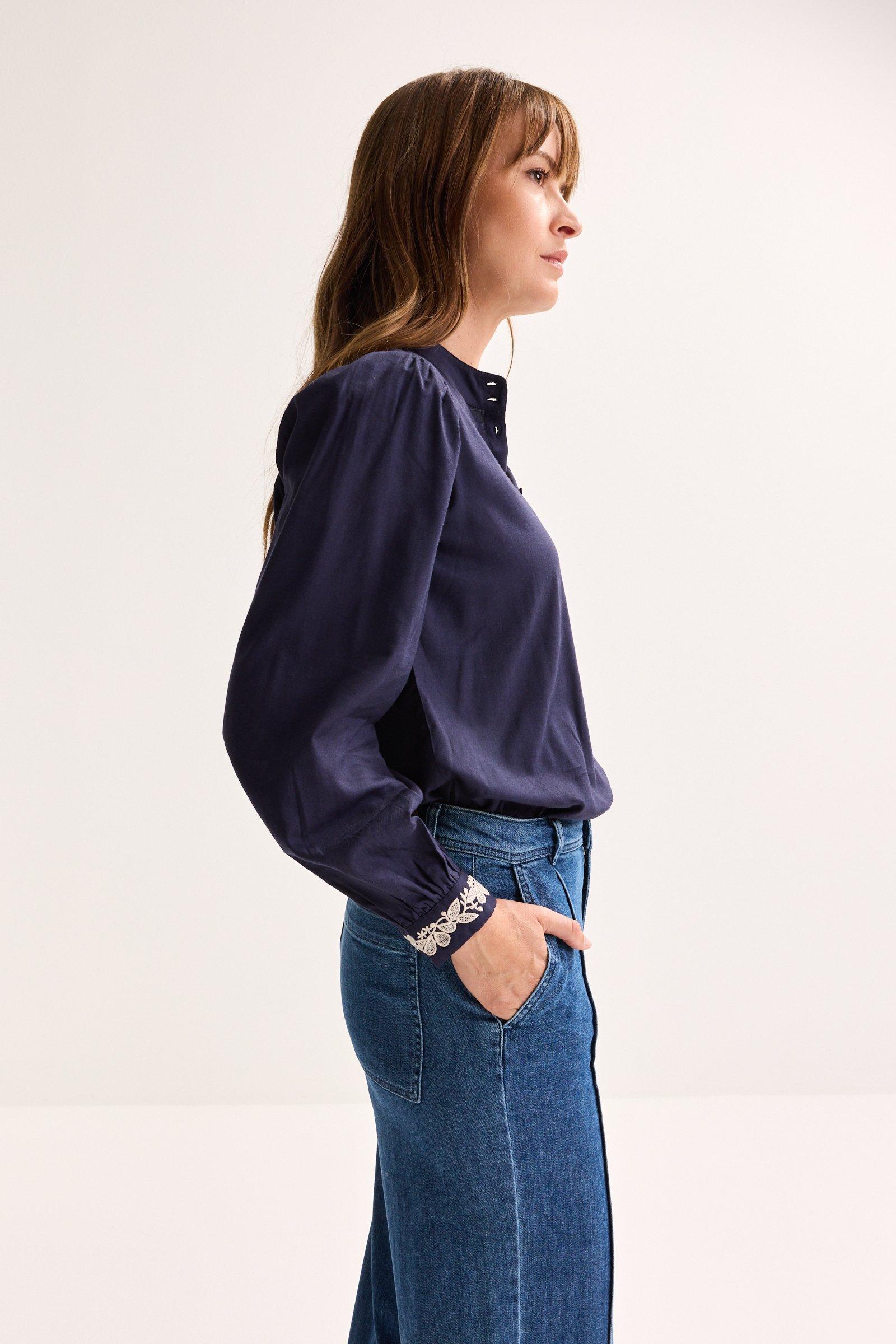 Hemden - Loose fit blouse met geborduurde manchetten