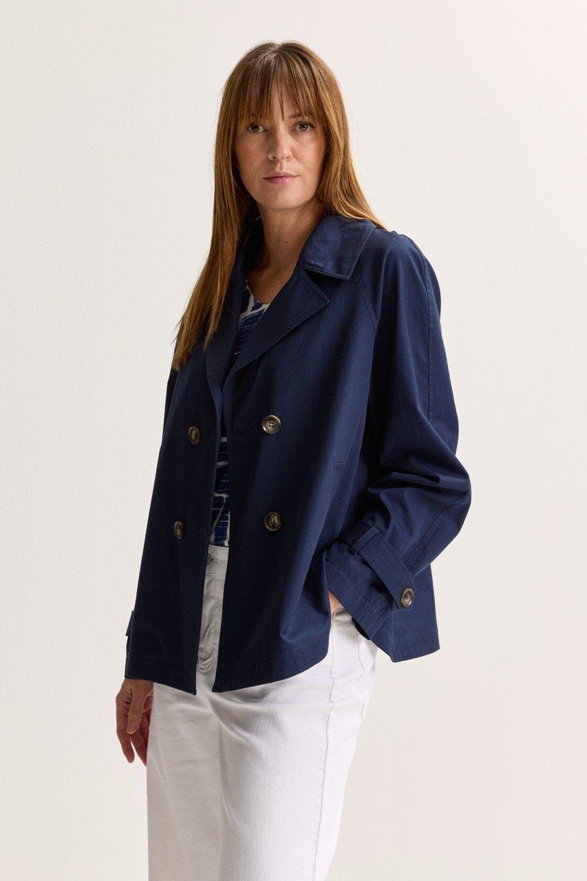 Am&eacute;line Korte A-lijn Trenchcoat