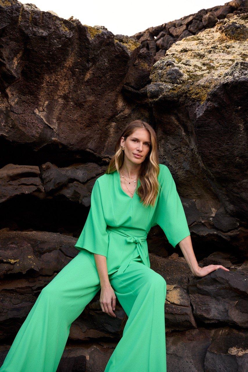 V-halstuniek met vlindermouw