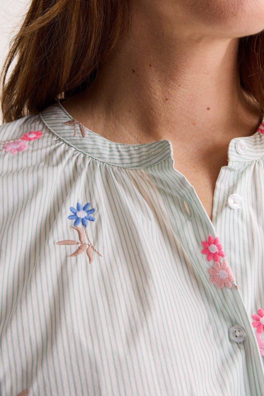 Hemden - Geborduurde blouse