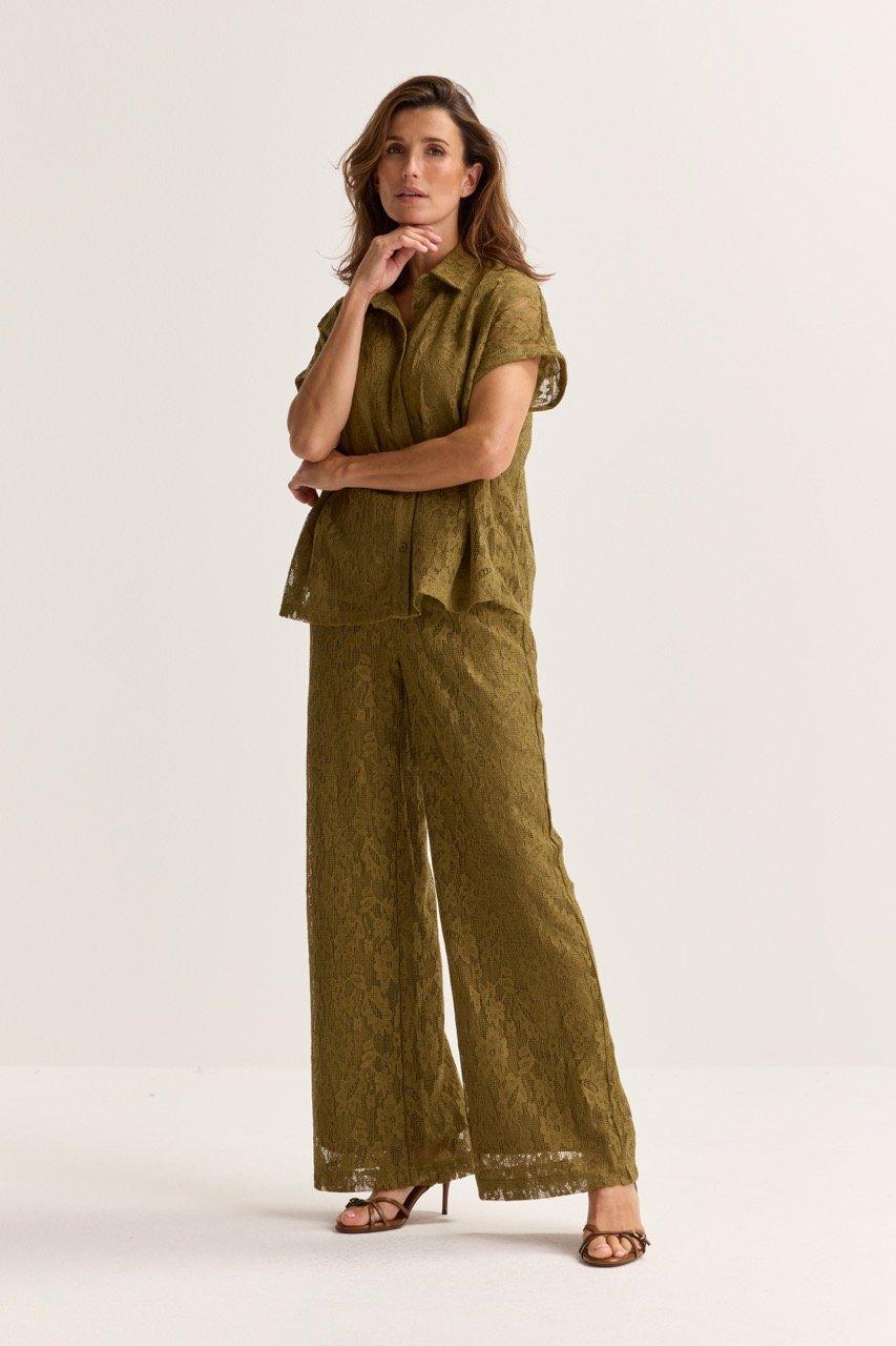 Pantalon ample en guipure