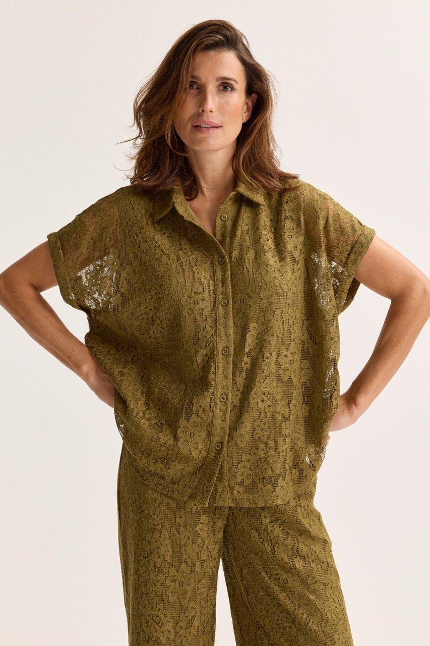 Hemdblouse in guipurekant