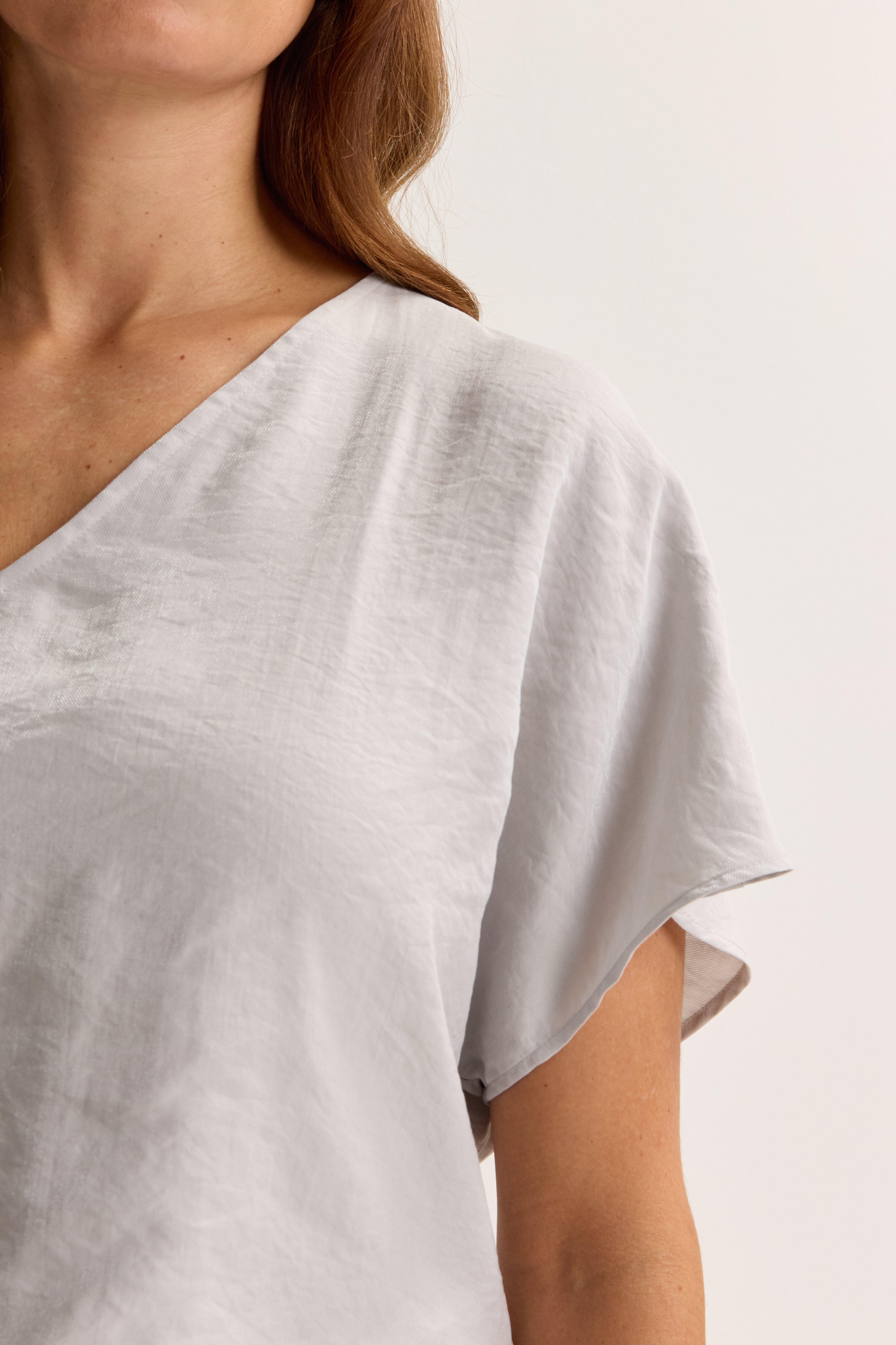 Hemden - T-shirtblouse met V-hals