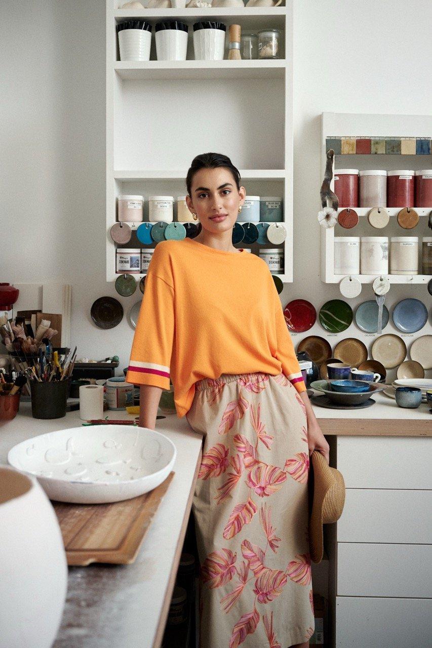 Jupe &eacute;vas&eacute;e brod&eacute;e