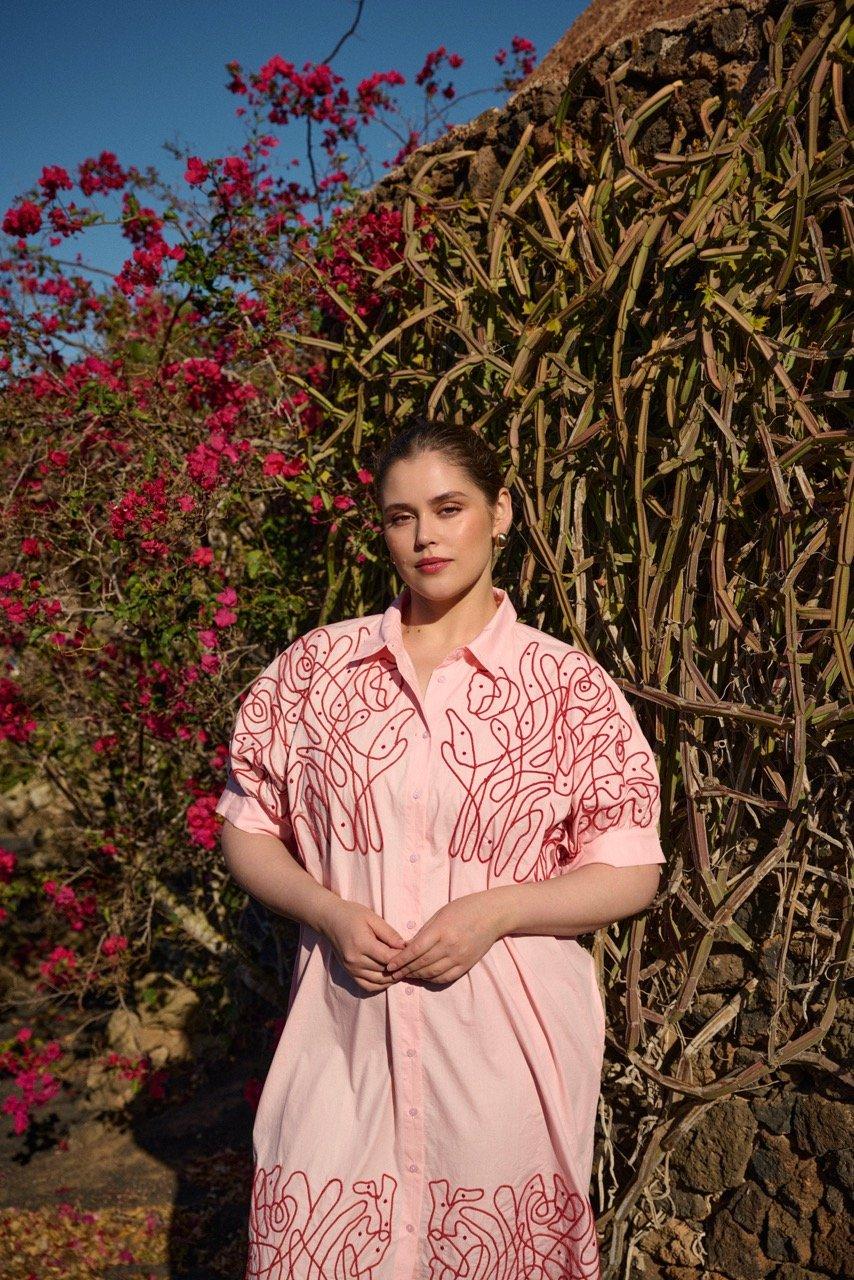 Robe-chemise brod&eacute;e en coton