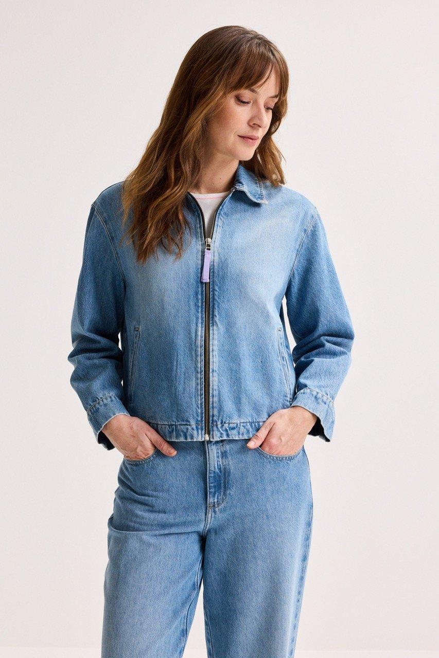 Blouson zipp&eacute; en jeans
