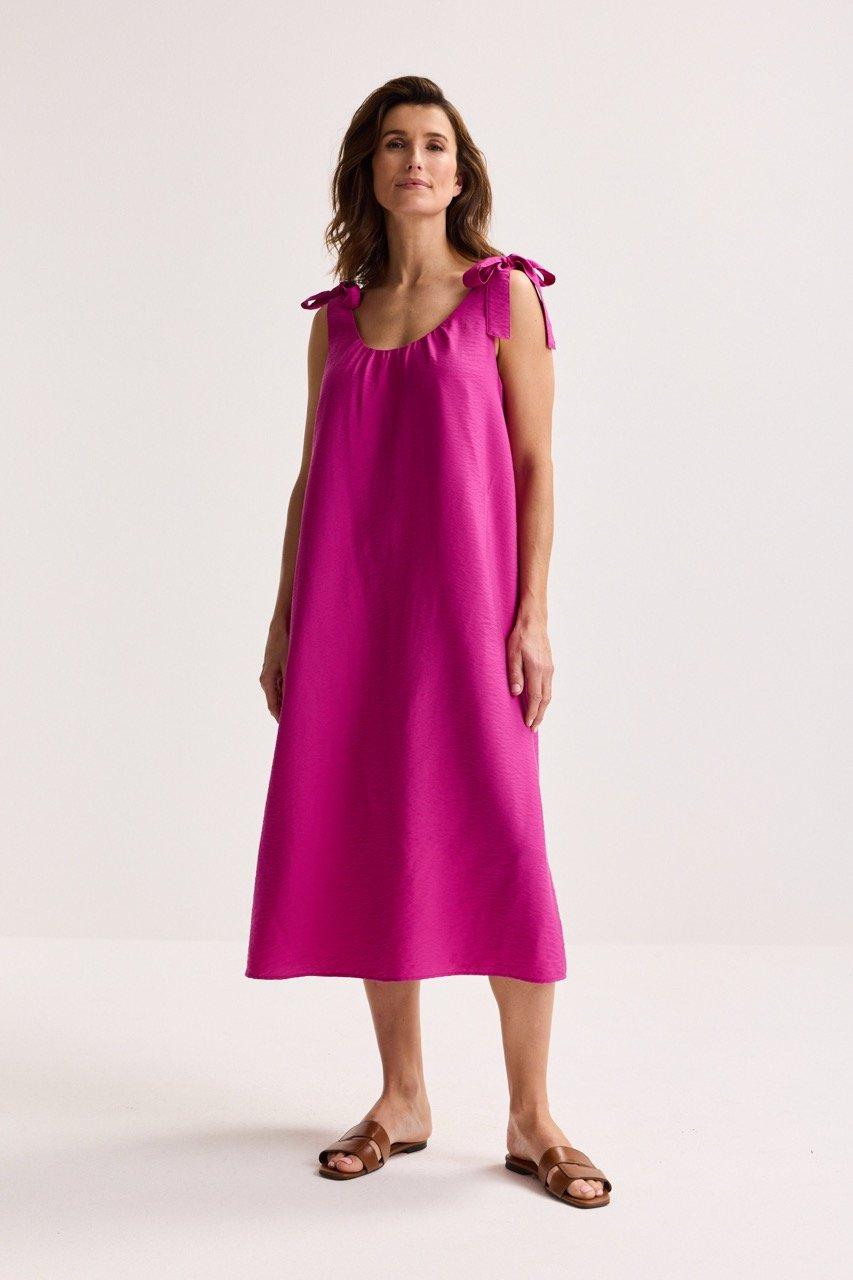 Robes - Robe &eacute;vas&eacute;e avec noeuds