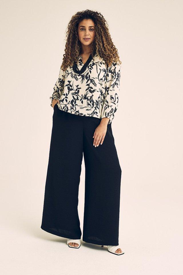 Hello Hollywood Hills - 