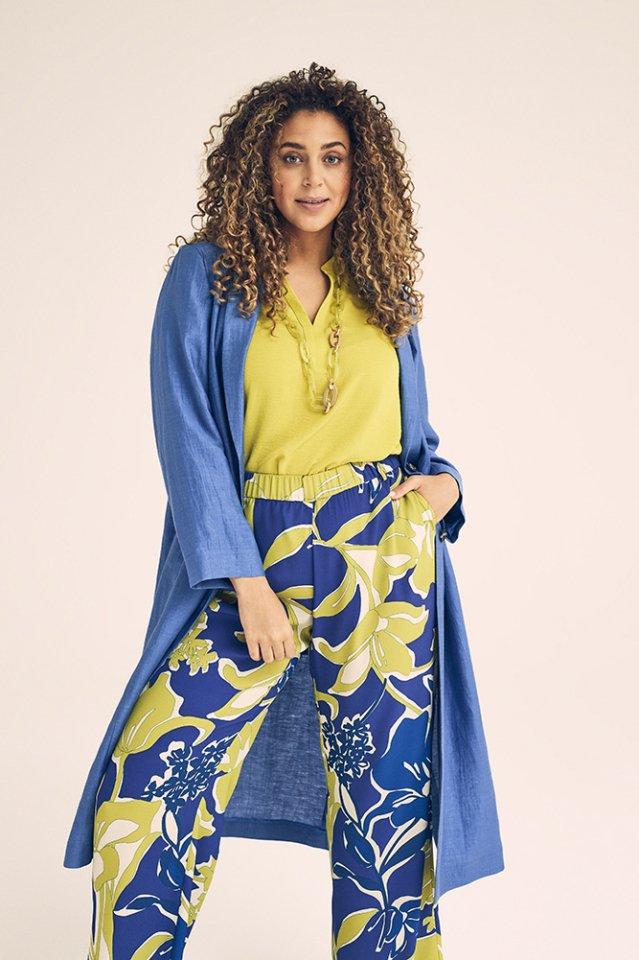Spring is a brand new coat - null - 